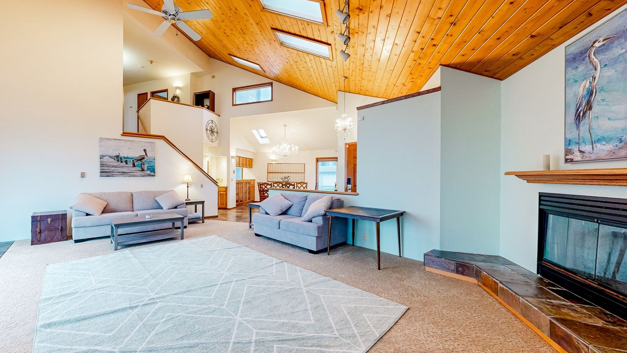 Photo of Livingroom in Crescent City