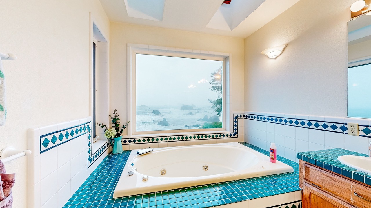 Photo of Bathroom in Crescent City