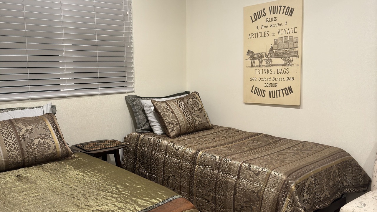 Photo of Bedroom in Downey