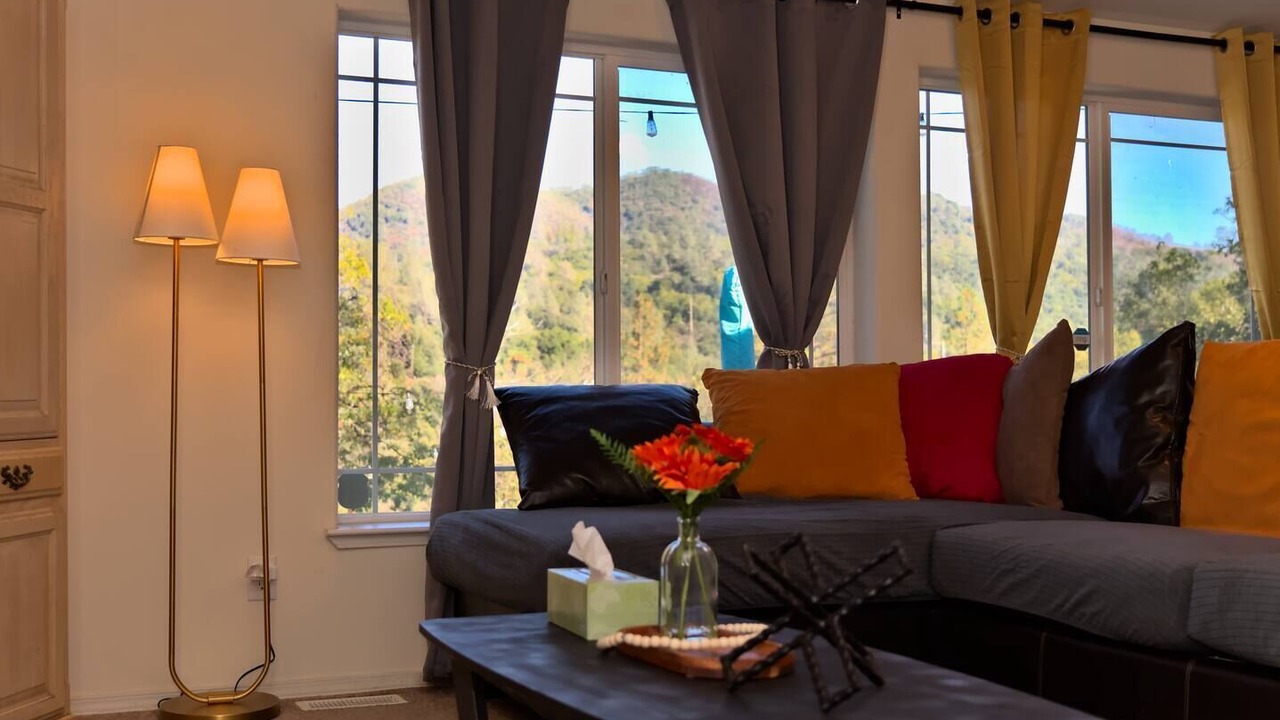 Photo of Bedroom in Mariposa County