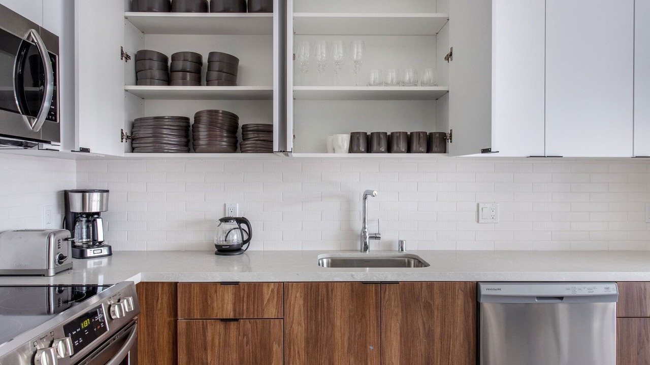 Photo of Kitchen in Wilshire Center