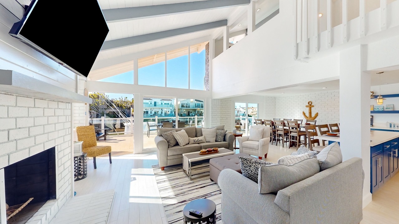 Photo of Livingroom in Channel Islands