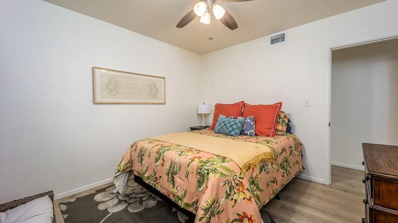 Photo of Bedroom in Sunset Cliffs