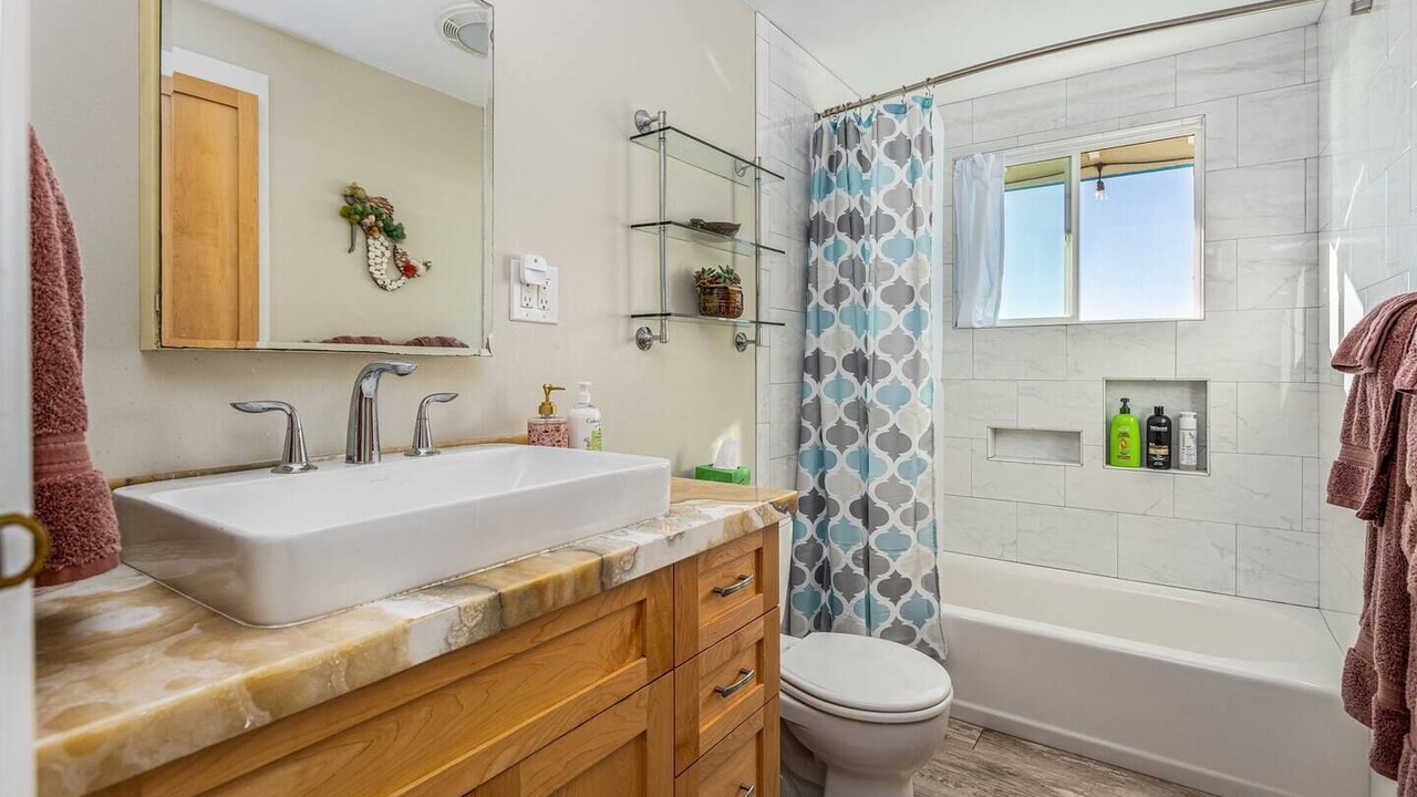 Photo of Bathroom in Sunset Cliffs