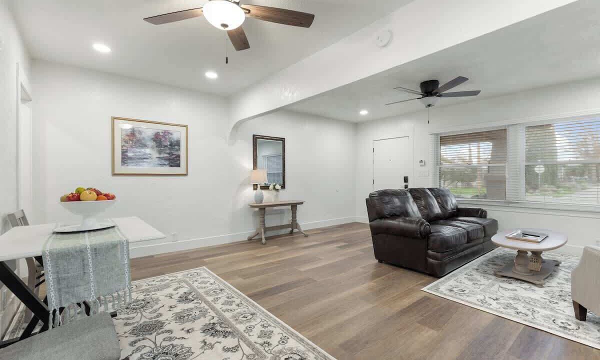 Photo of Livingroom in Visalia