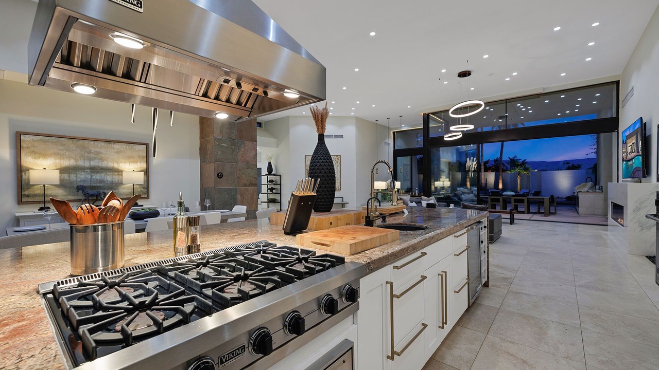 Photo of Kitchen in Magnesia Falls Cove