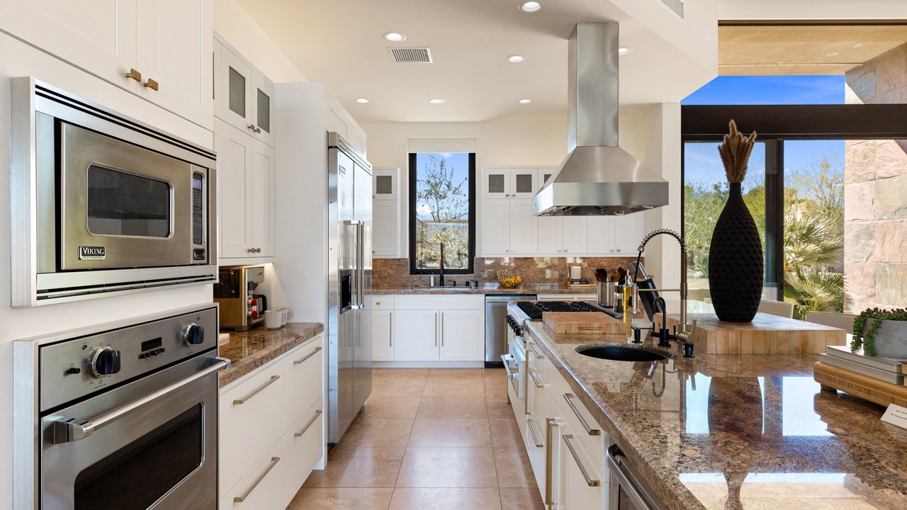 Photo of Kitchen in Magnesia Falls Cove