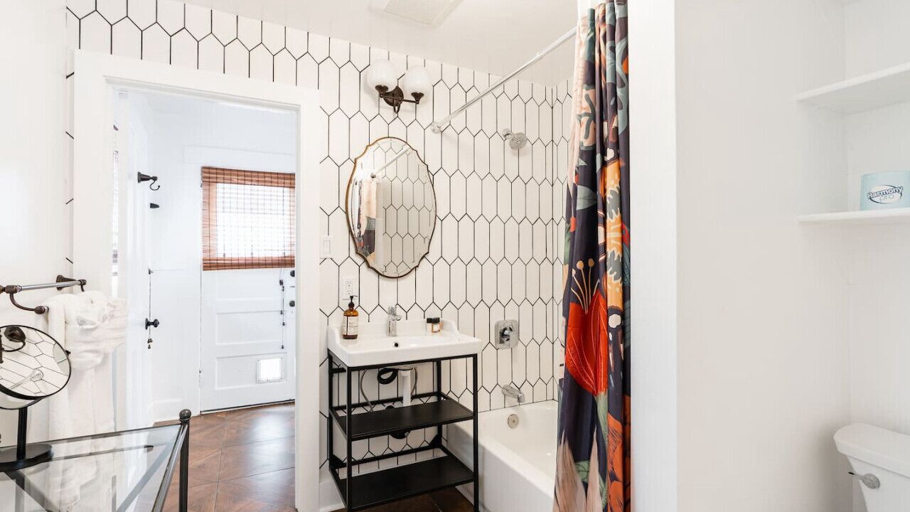 Photo of Bathroom in University Heights