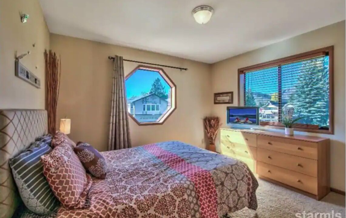 Photo of Bedroom in Tahoe Keys