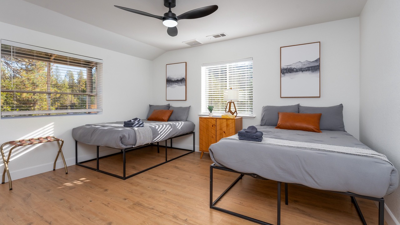 Photo of Bedroom in Yosemite Forks