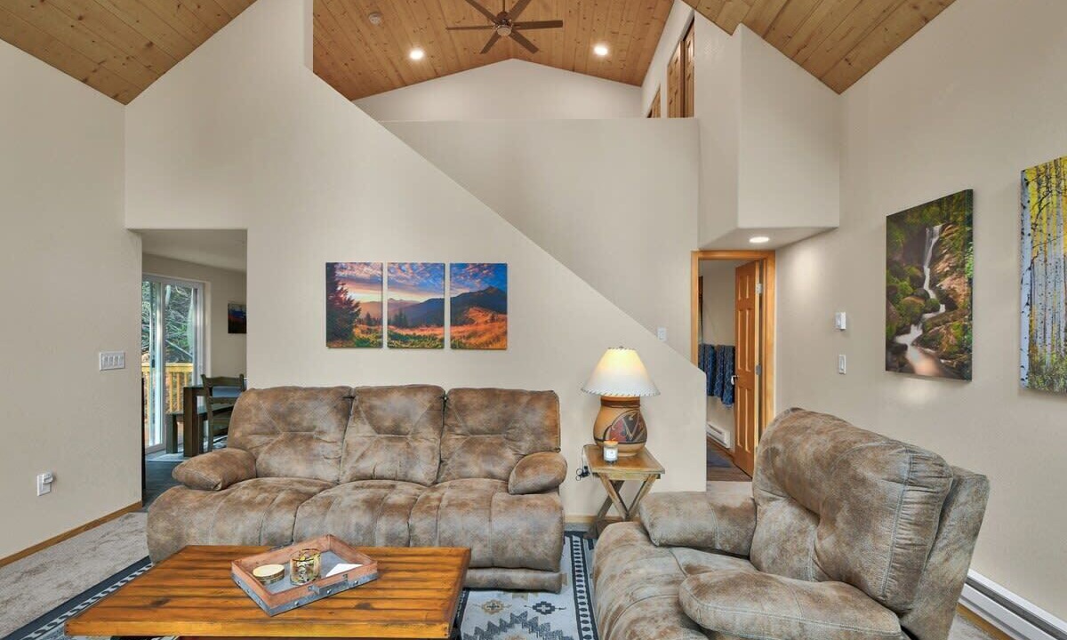 Photo of Bedroom in Woodland Park