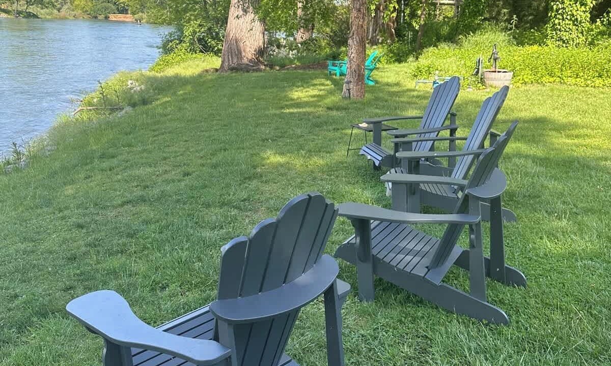 Photo of Others in Cascade