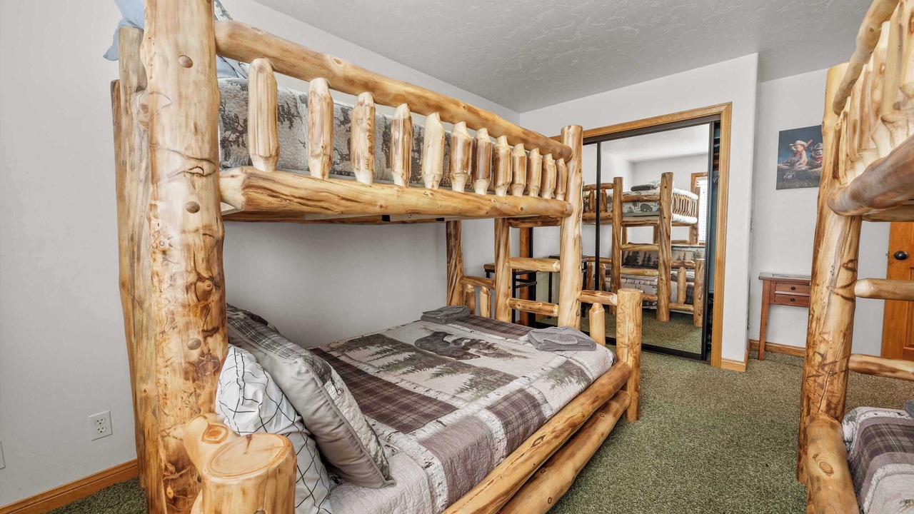 Photo of Bedroom in Castle Glen Estates