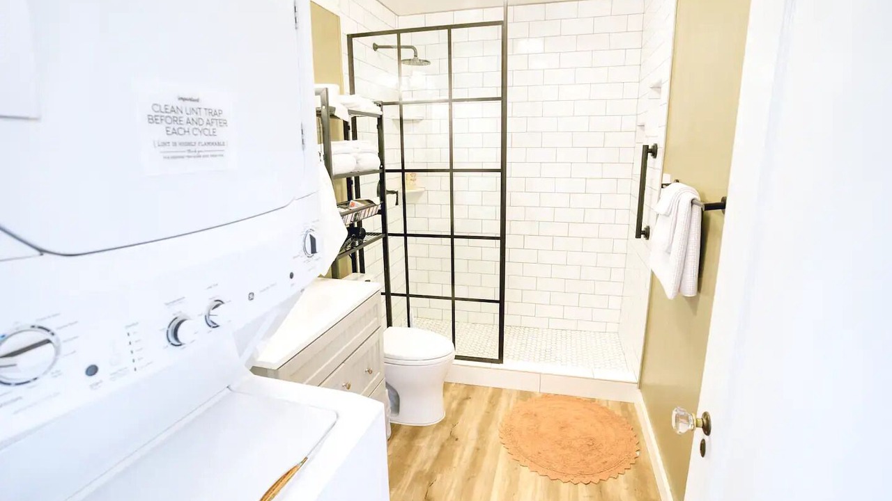 Photo of Bathroom in Land Park