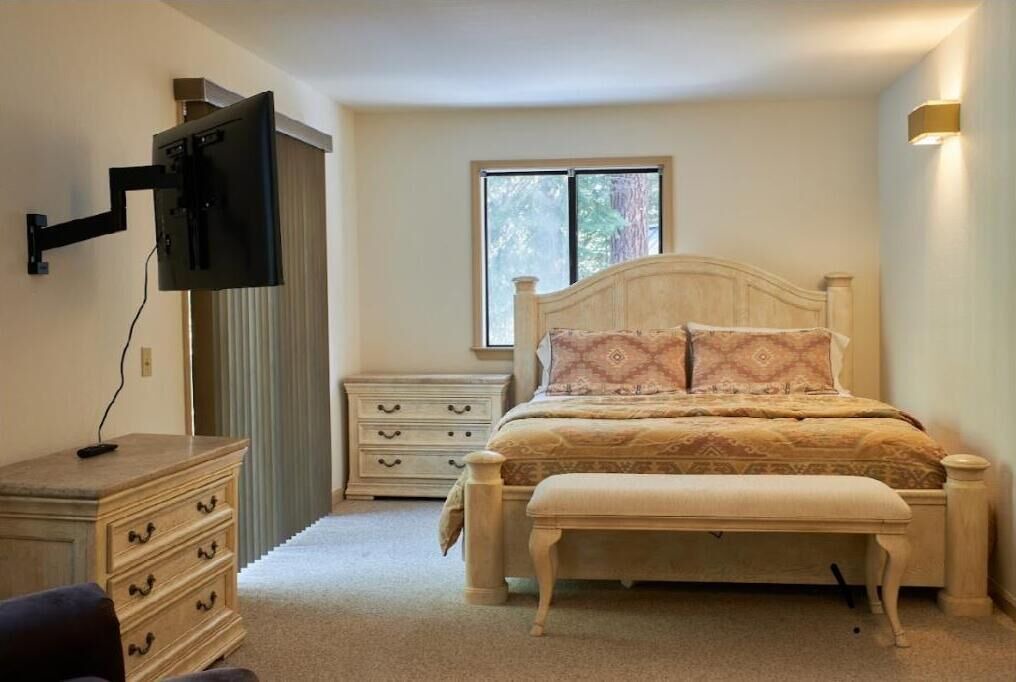 Photo of Bedroom in Kingswood Estates