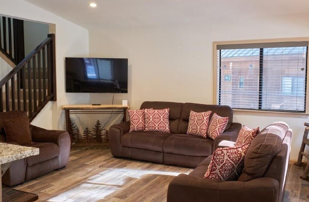 Photo of Livingroom in Kingswood Estates