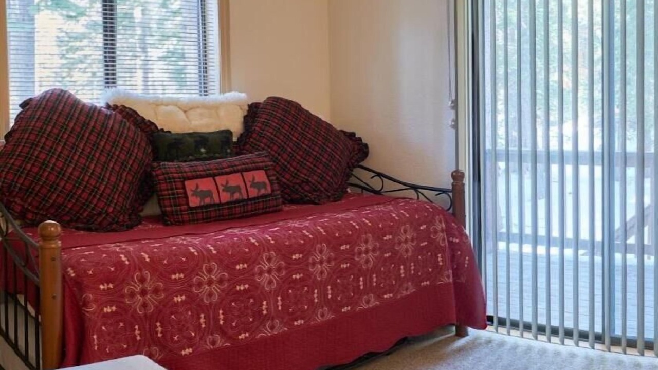 Photo of Bedroom in Kingswood Estates