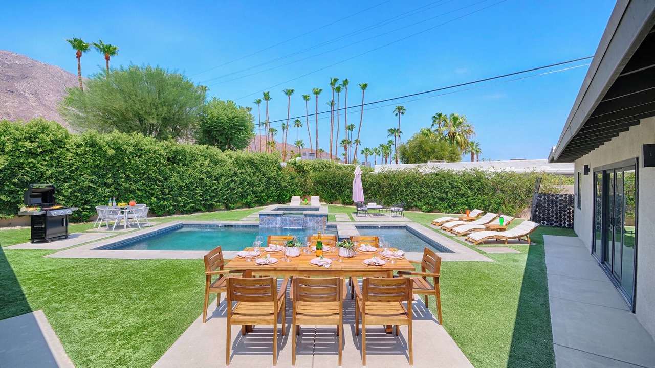 Photo of Outdoor in Tahquitz River Estates