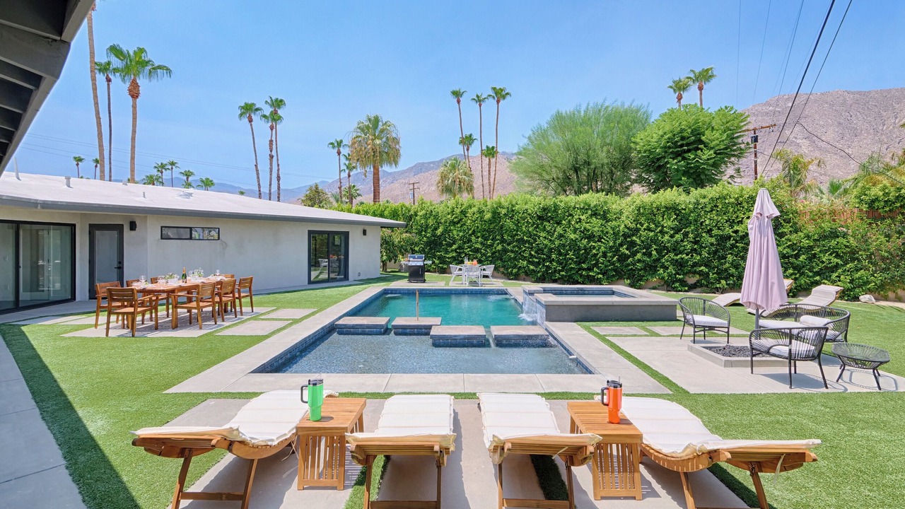 Photo of Outdoor in Tahquitz River Estates