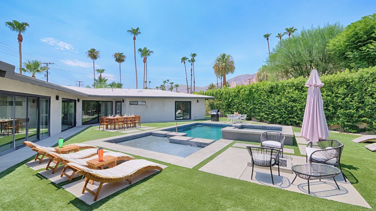 Photo of Outdoor in Tahquitz River Estates