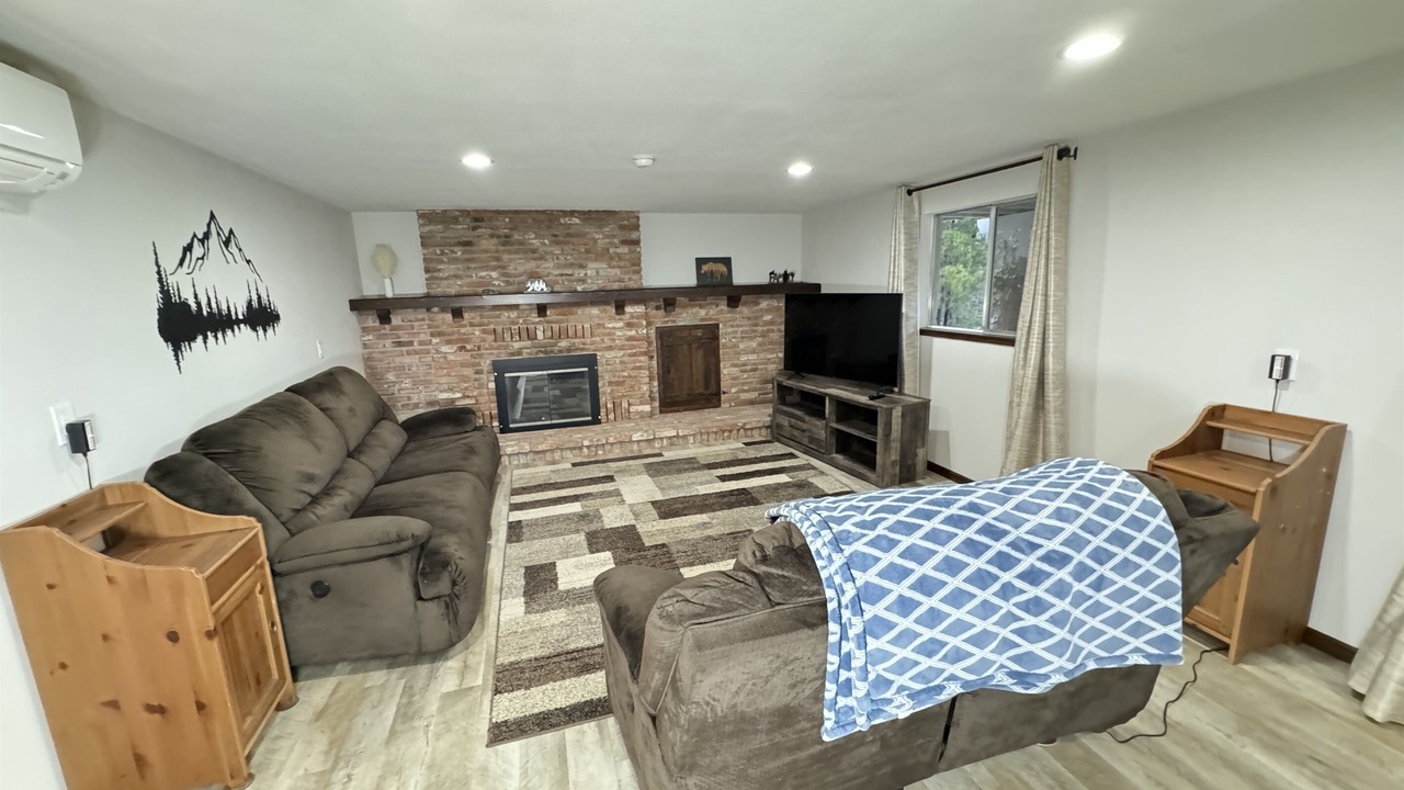 Photo of Bedroom in Lakehead-Lakeshore