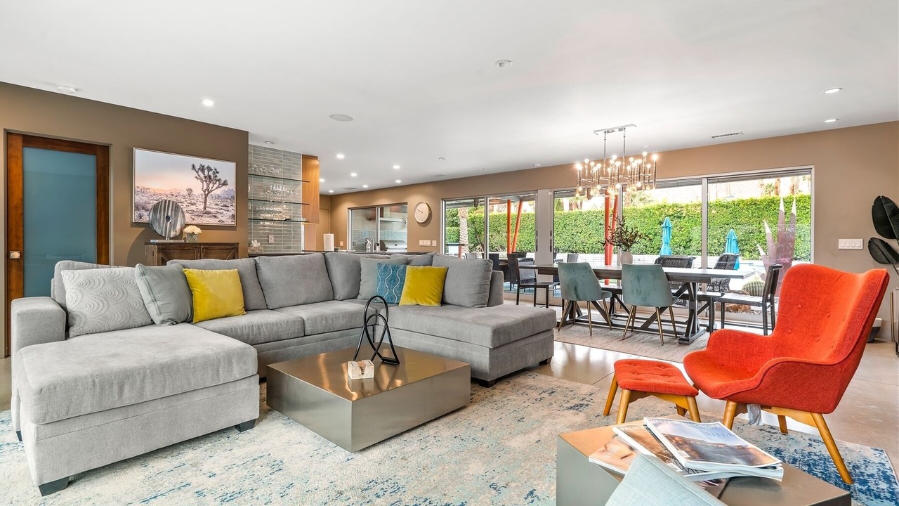 Photo of Livingroom in Deep Well Ranch