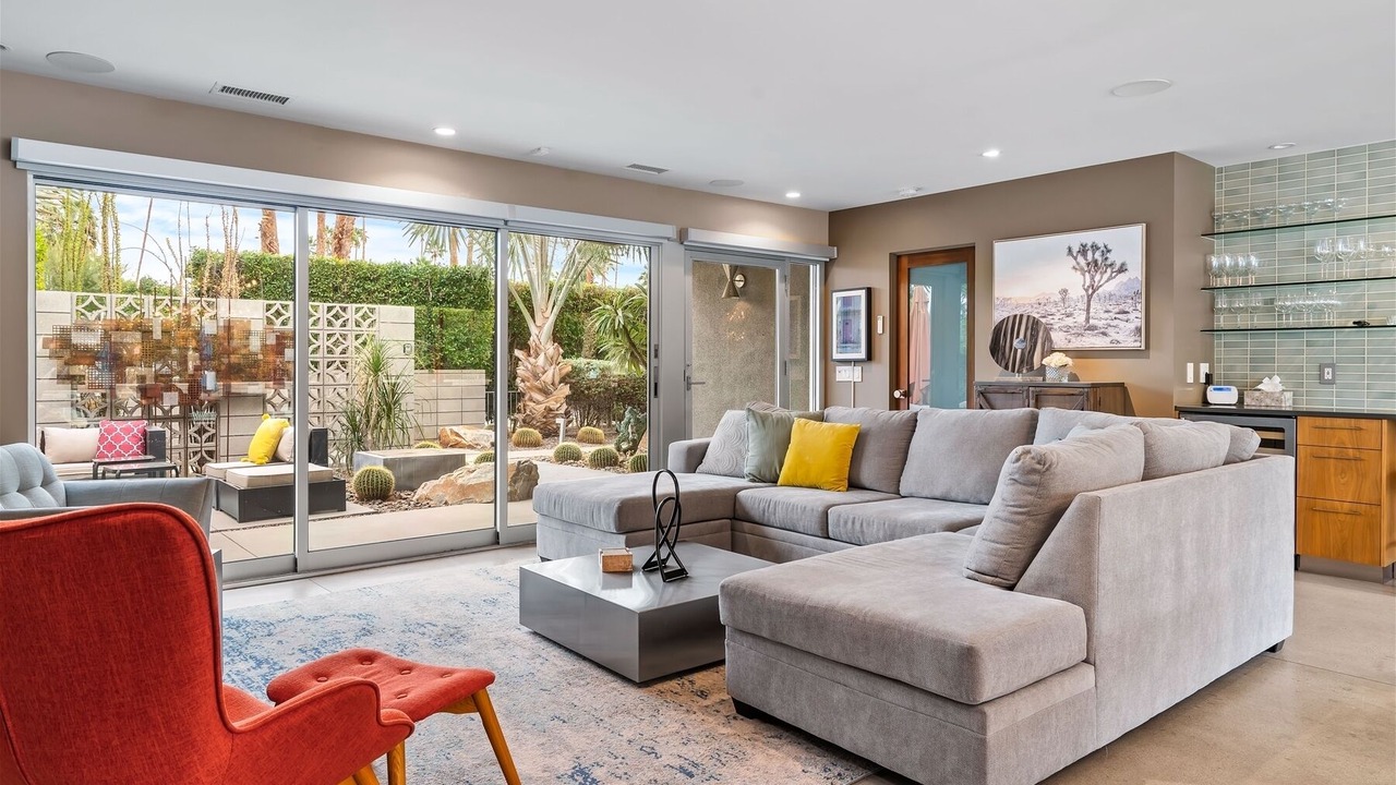 Photo of Livingroom in Deep Well Ranch