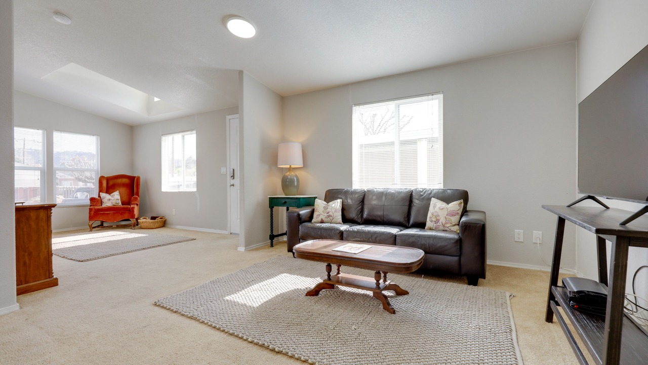 Photo of Livingroom in Oak View