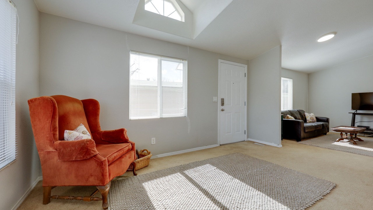 Photo of Livingroom in Oak View
