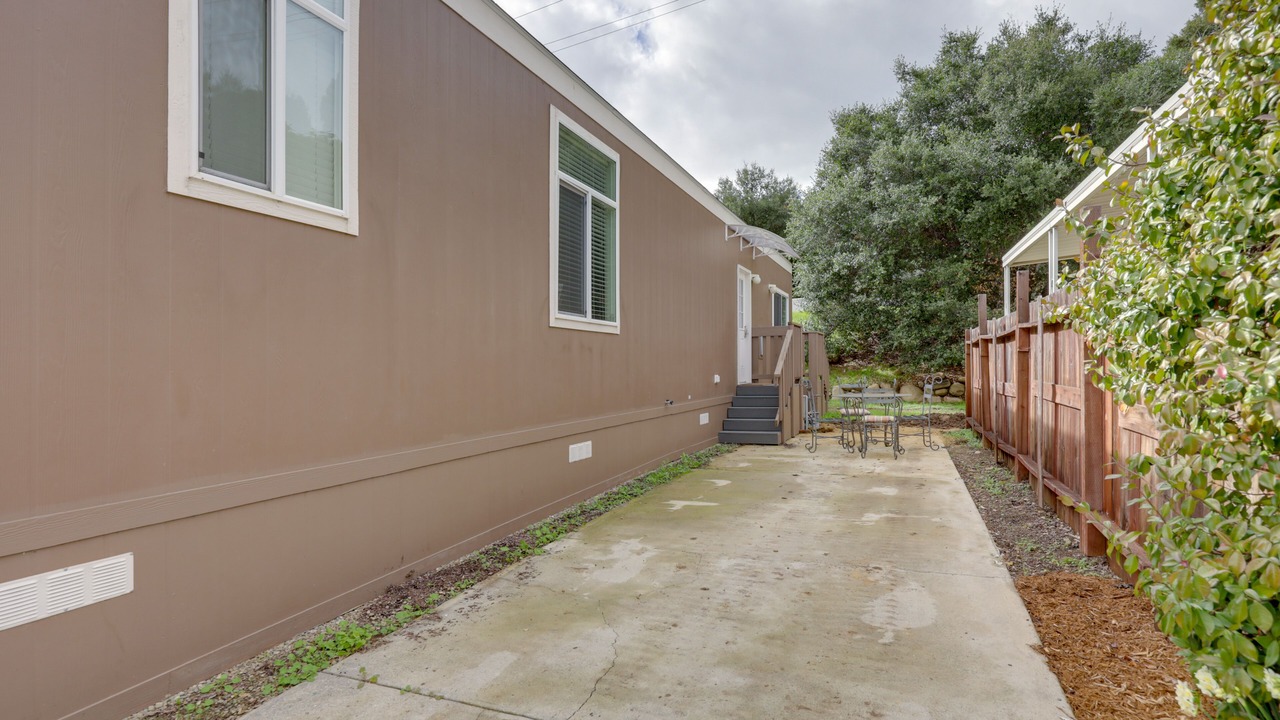 Photo of Patio Balcony in Oak View