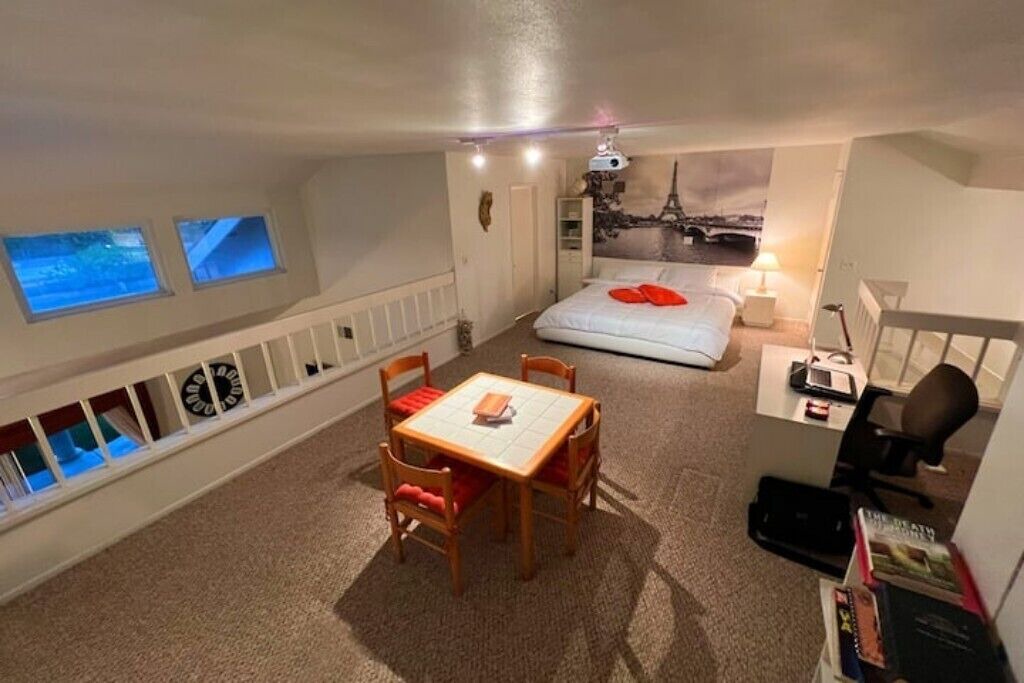 Photo of Bedroom in Granada Hills North
