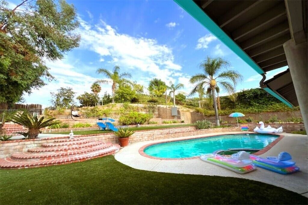 Photo of Outdoor in Granada Hills North