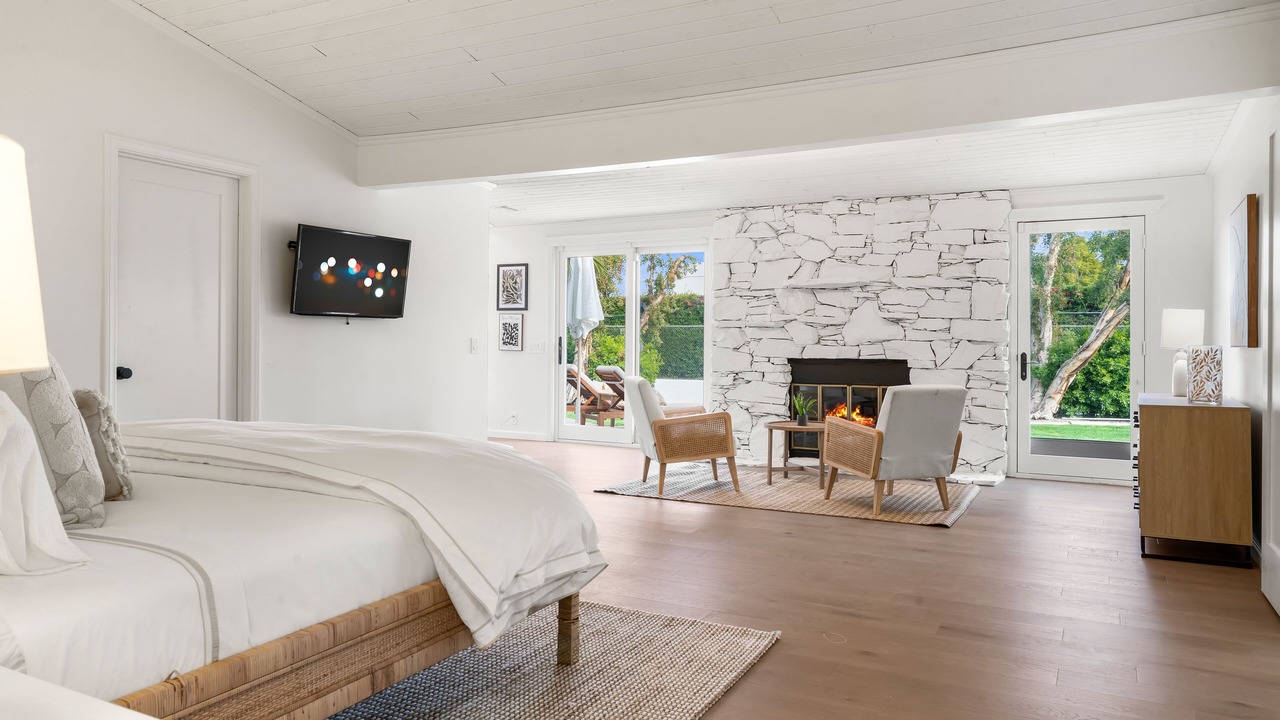 Photo of Bedroom in Magnesia Falls Cove
