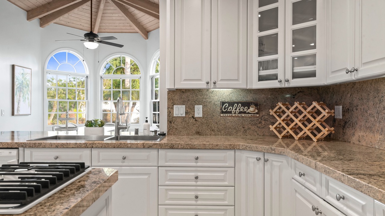 Photo of Kitchen in Magnesia Falls Cove