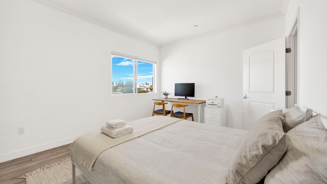 Photo of Bedroom in Wilshire
