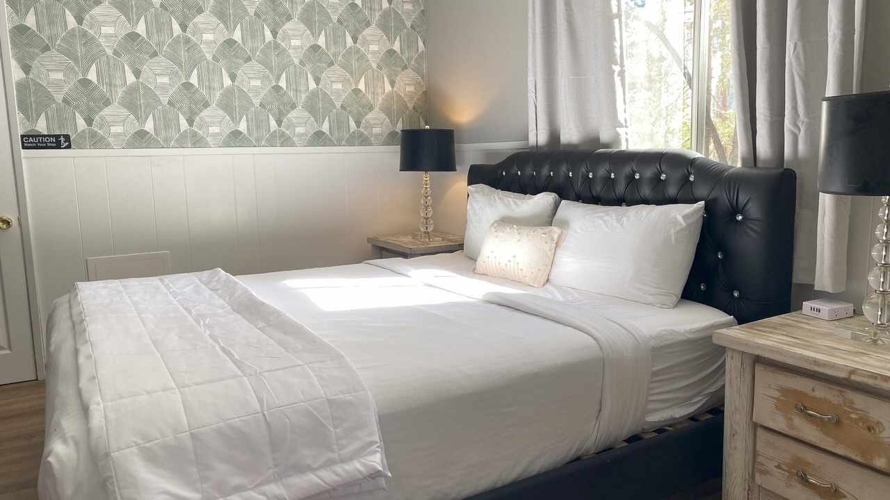 Photo of Bedroom in Mammoth Lakes