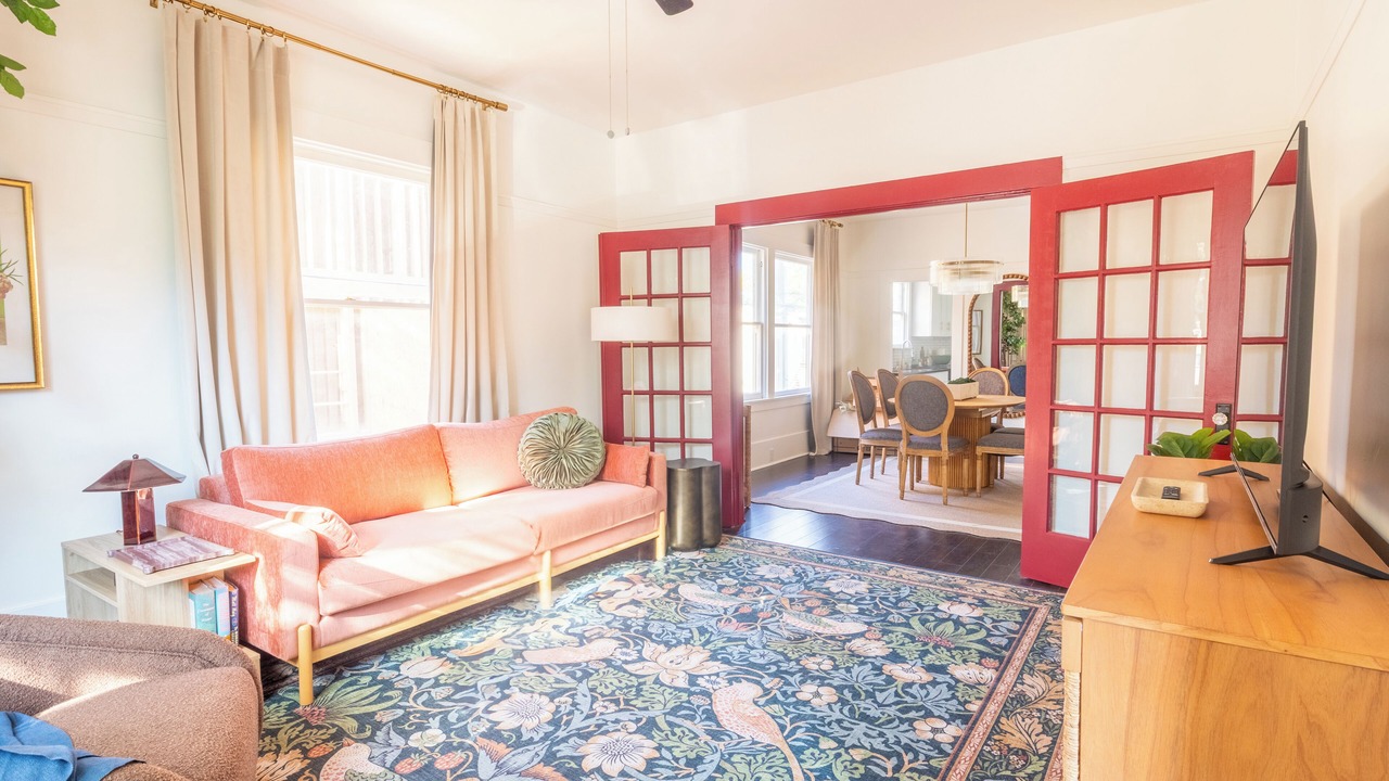 Photo of Livingroom in Downtown Sacramento