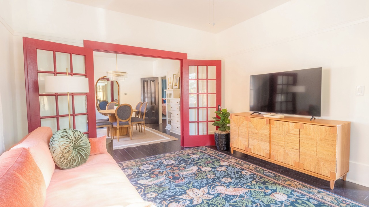 Photo of Livingroom in Downtown Sacramento
