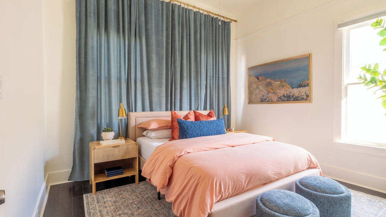 Photo of Bedroom in Downtown Sacramento