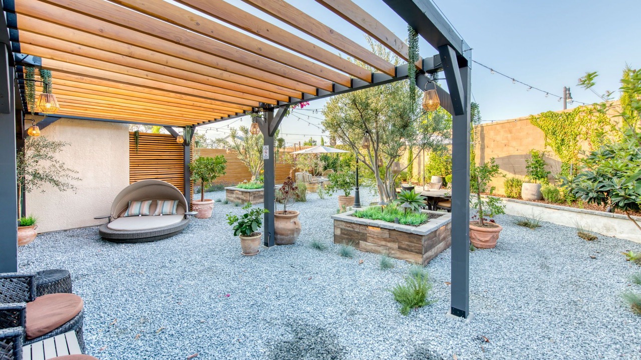 Photo of Patio Balcony in Raisin