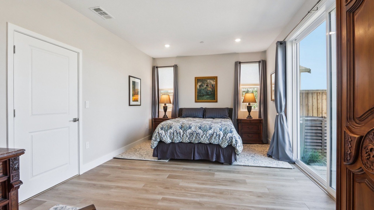 Photo of Bedroom in Nut Tree