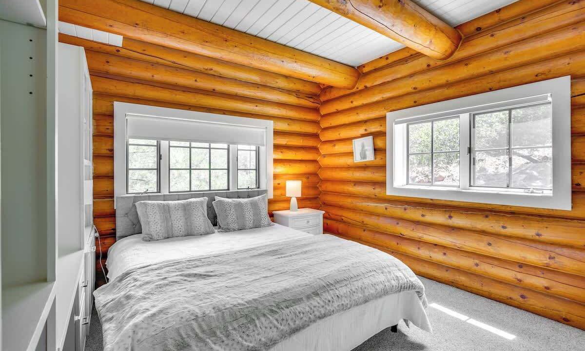 Photo of Bedroom in Alpine