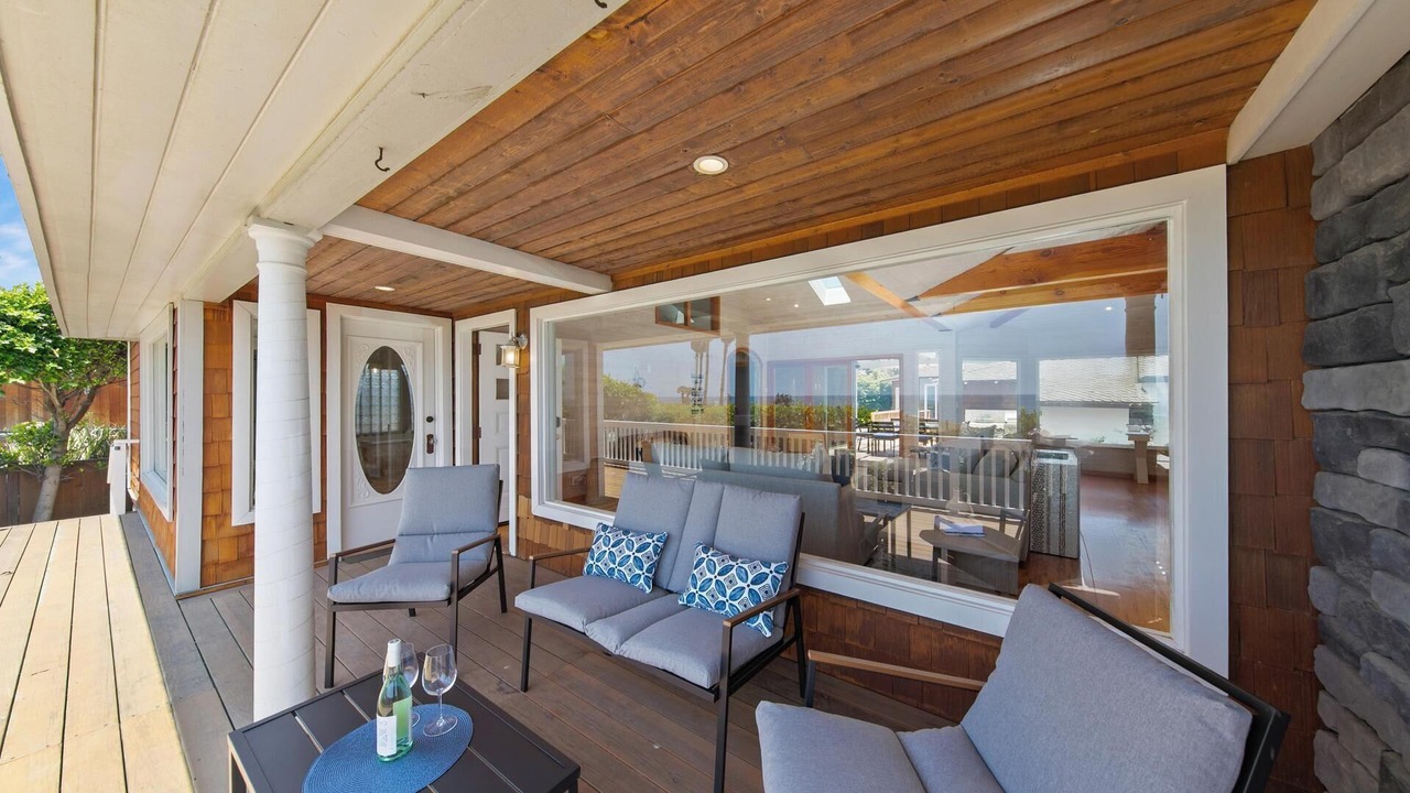 Photo of Patio Balcony in North Pacific Beach