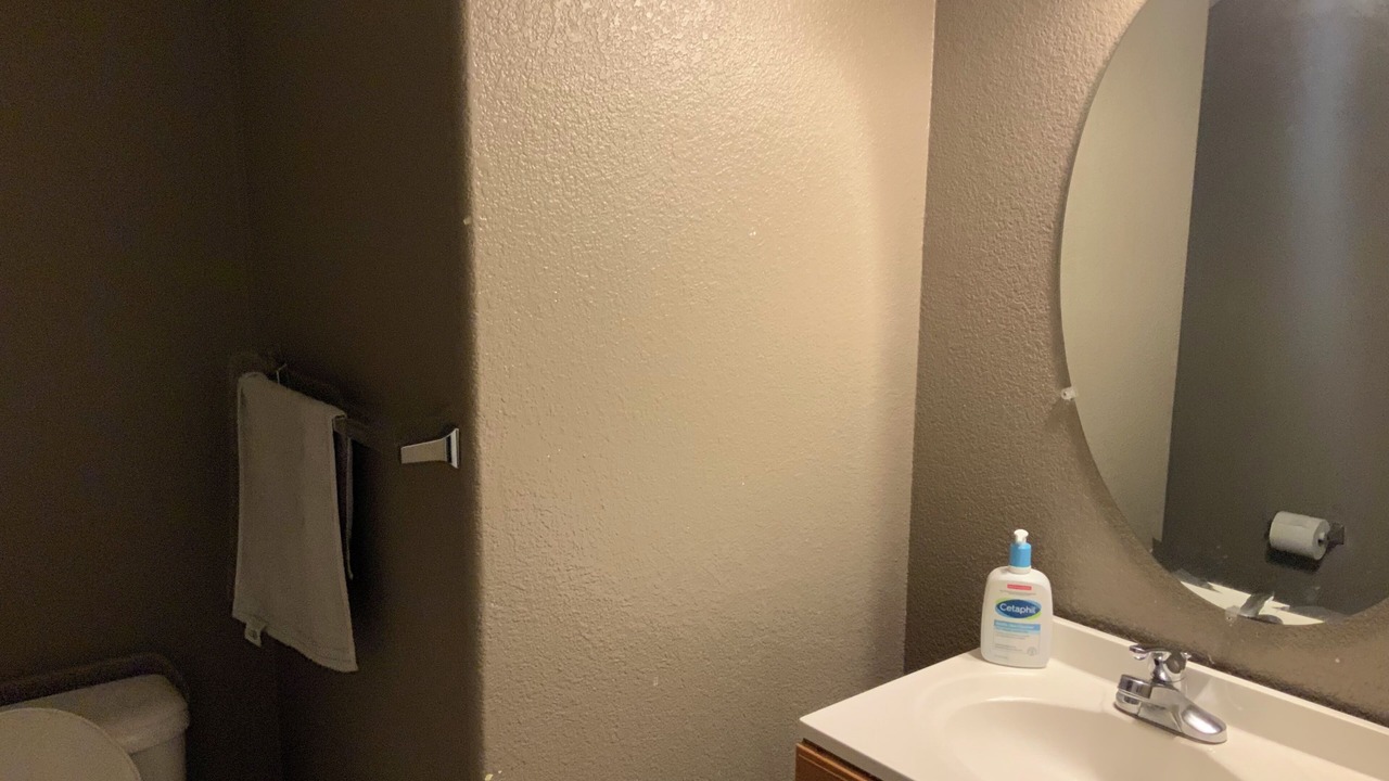 Photo of Bathroom in Natomas Creek