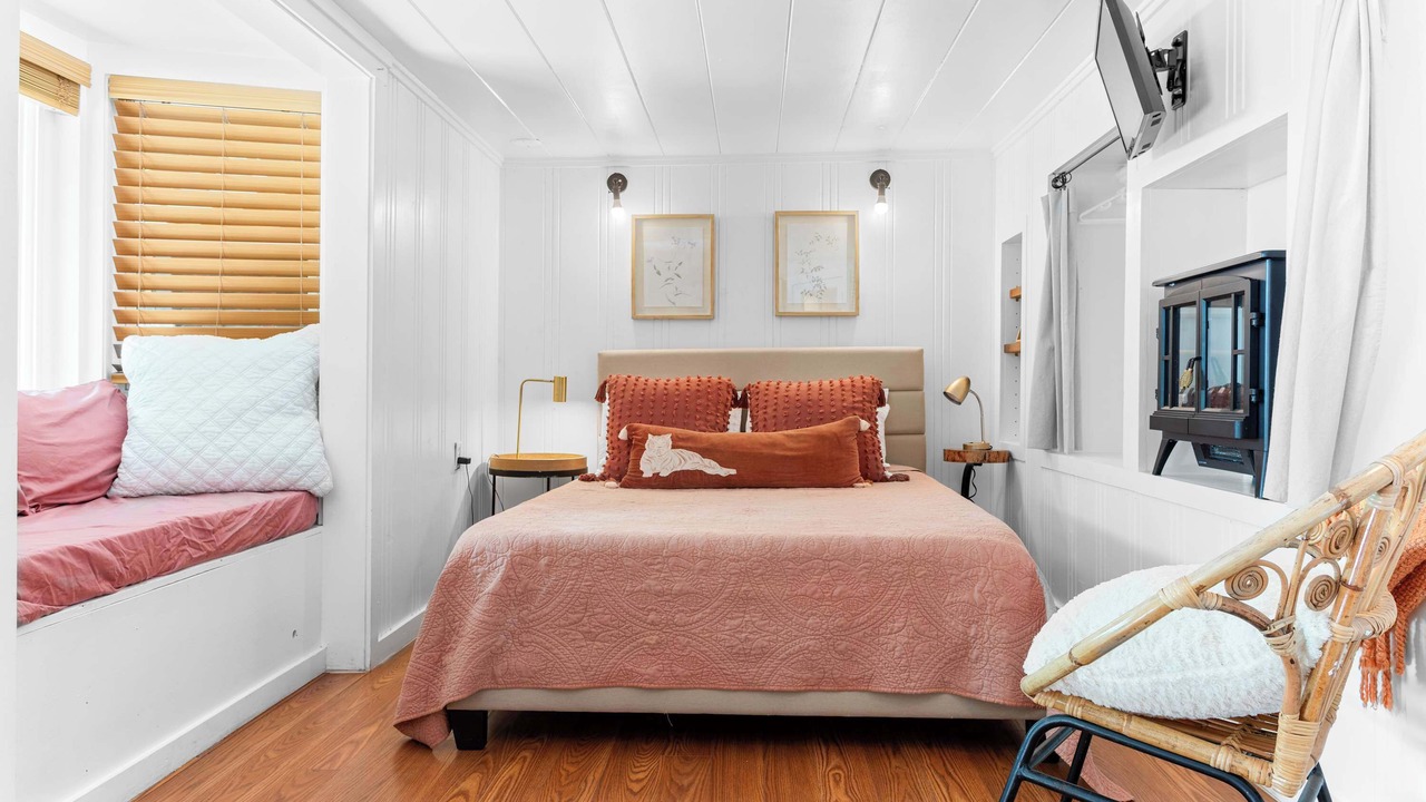 Photo of Bedroom in Rio Nido
