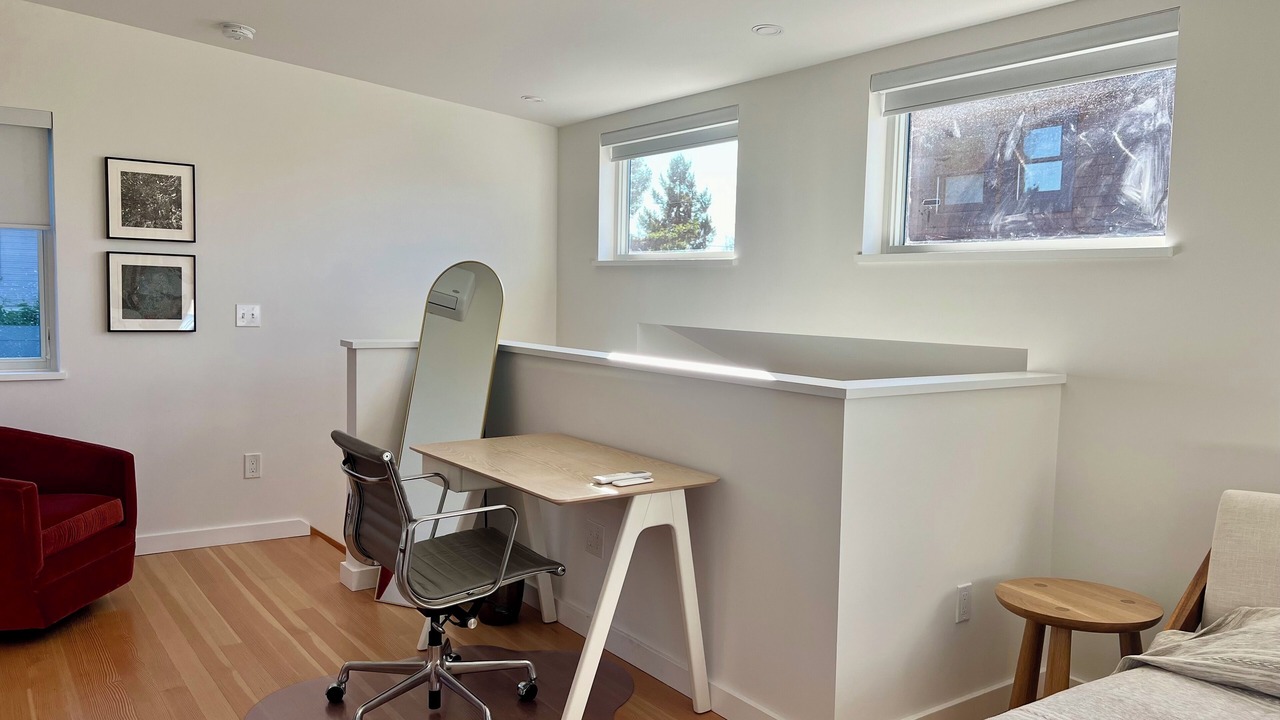 Photo of Bedroom in Upper Telegraph
