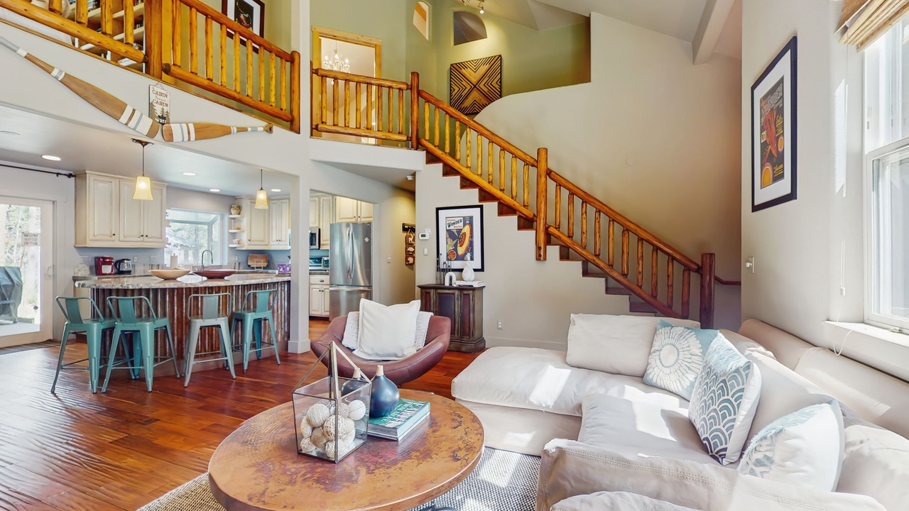 Photo of Livingroom in North Upper Truckee