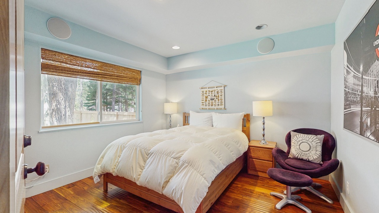 Photo of Bedroom in North Upper Truckee