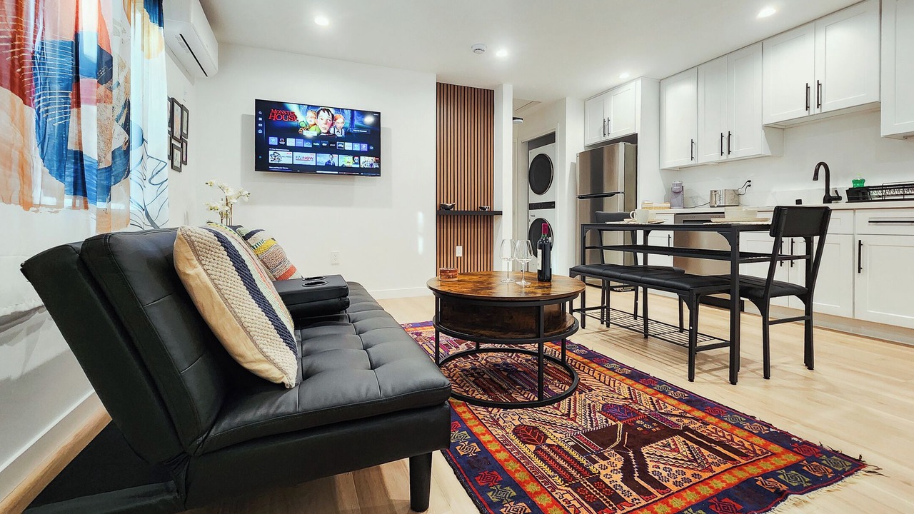Photo of Livingroom in Canoga Park