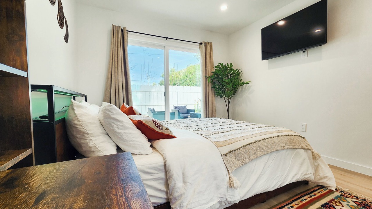 Photo of Bedroom in Canoga Park